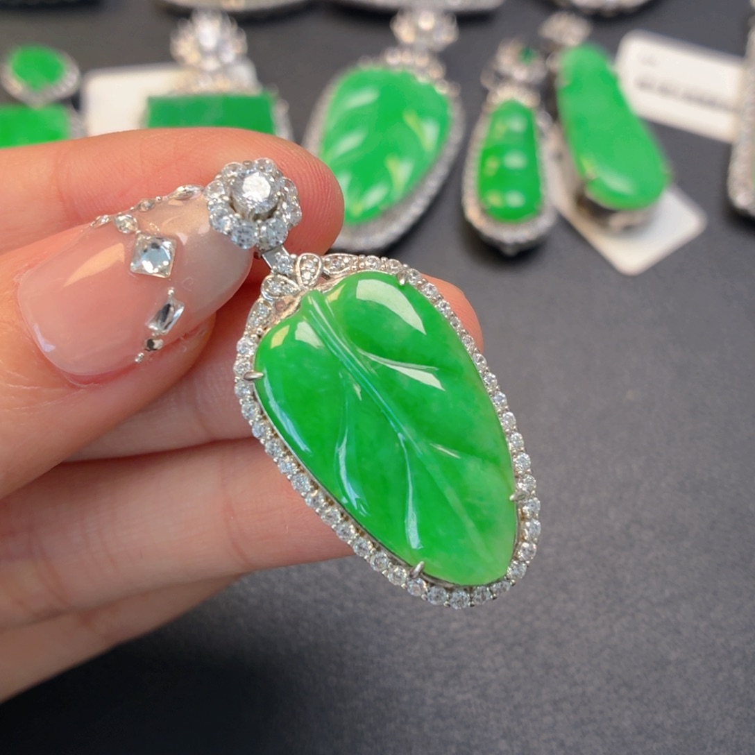 翡翠银S925镶嵌颈饰