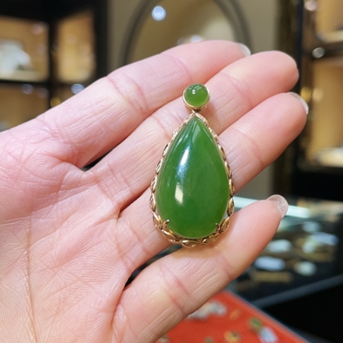 【闪购商品】和田玉颈饰18K金镶嵌水滴