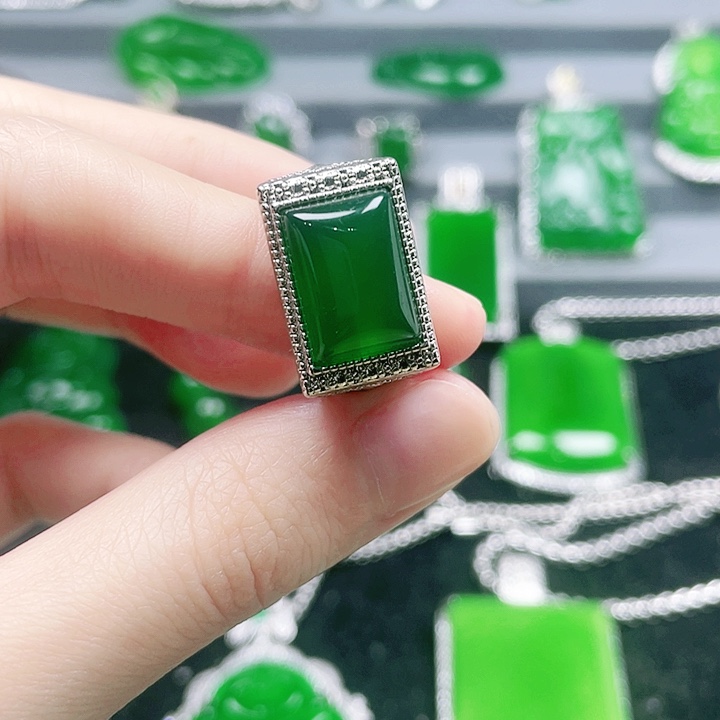 玛瑙/玉髓男戒未镶嵌随*？