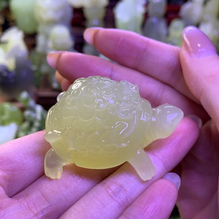 岫玉未镶嵌手把件