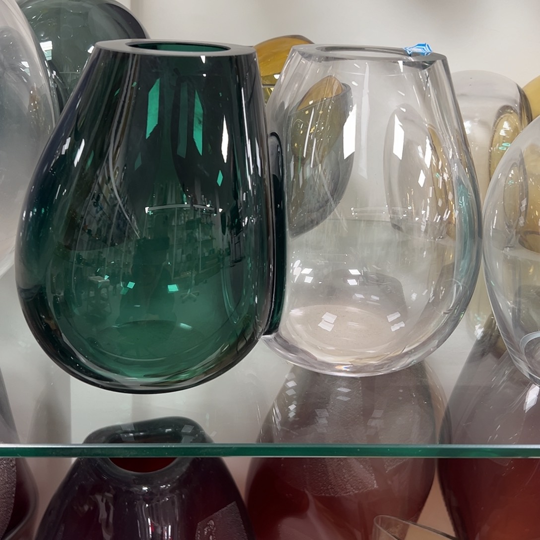 琉璃高17墨绿透明琉璃花器