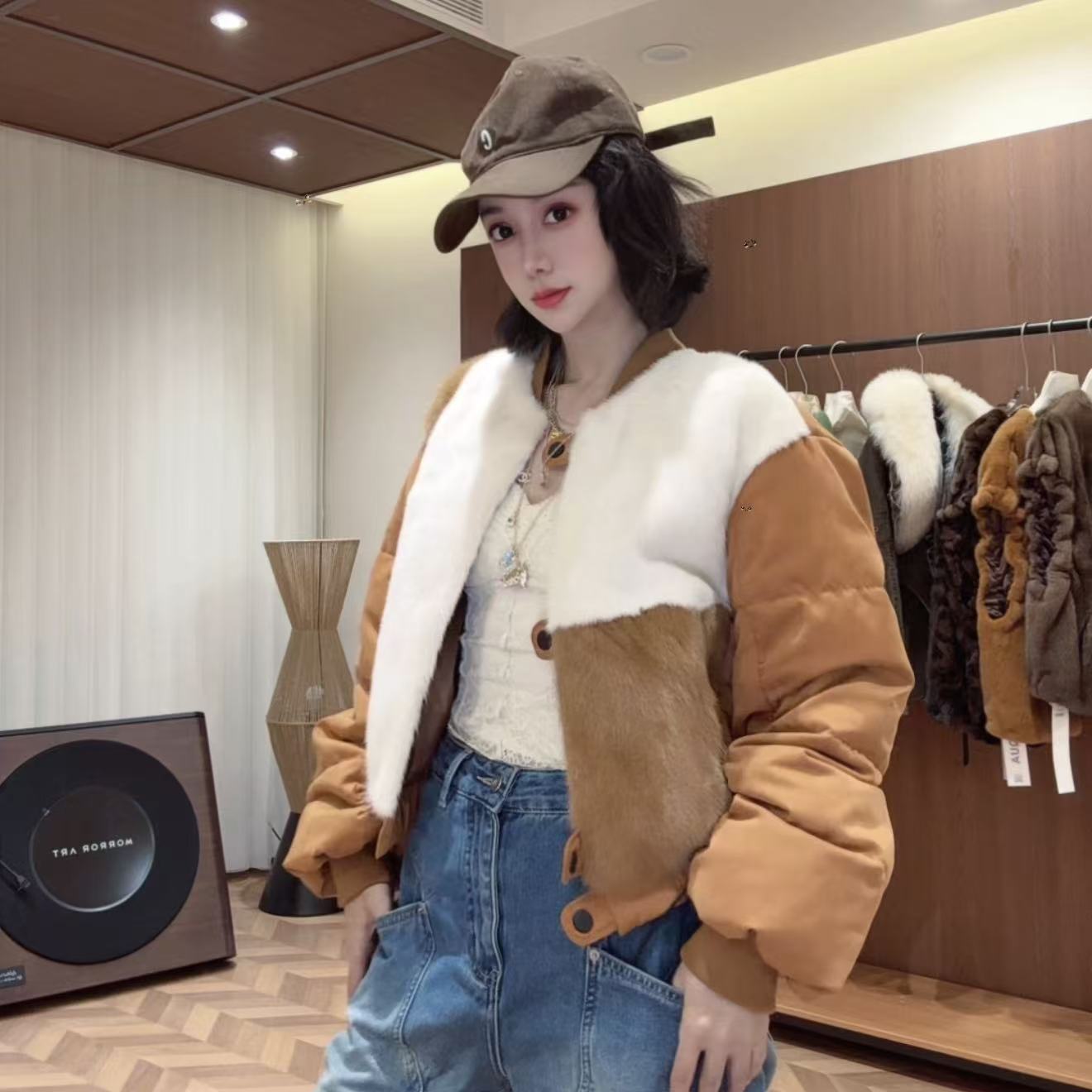 郭夫人 | 2025高端轻奢时尚经典拼貂女外套-25059