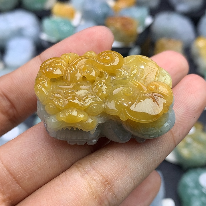 颈饰未镶嵌翡翠天然缅甸翡翠