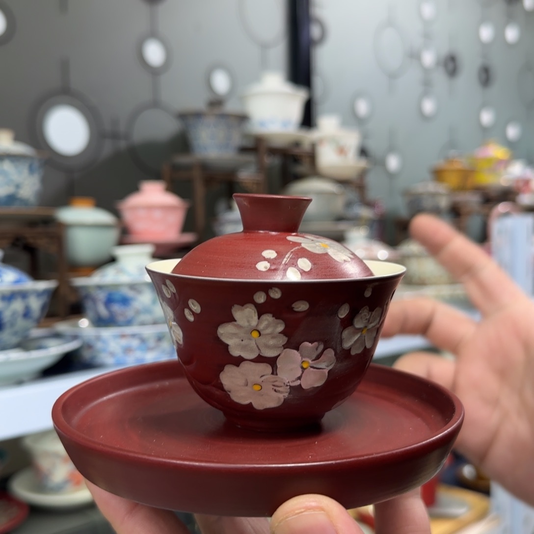 高温下的高温天气使其成为