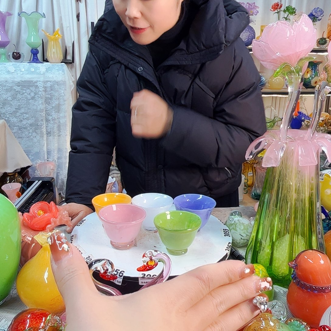 5个杯家悦美居琉璃摆件