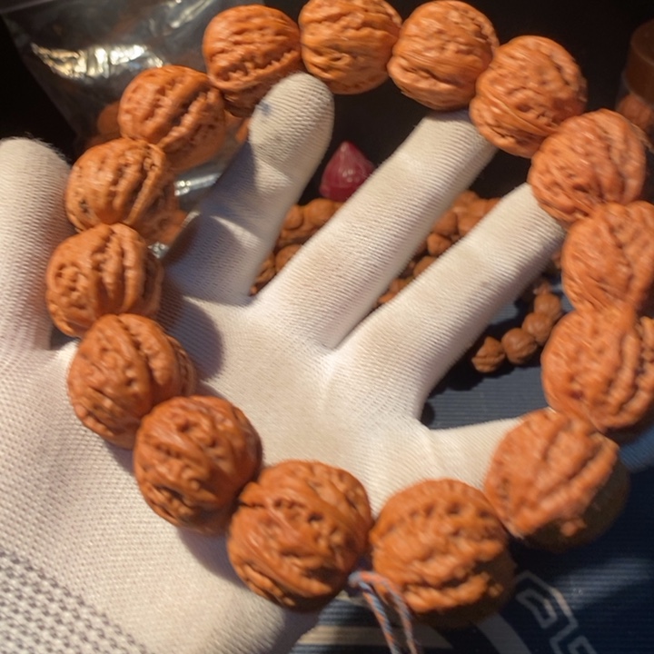 文玩核桃手串……181