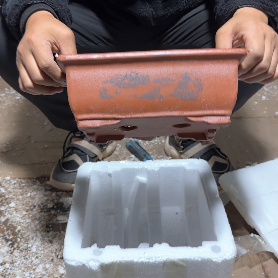 紫砂花盆瑕疵和瑕疵的