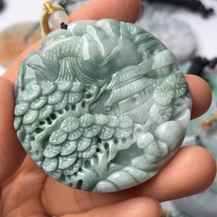 翡翠未镶嵌颈饰翡翠