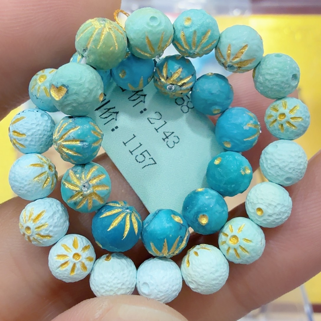 绿松石未镶嵌珠宝奇石