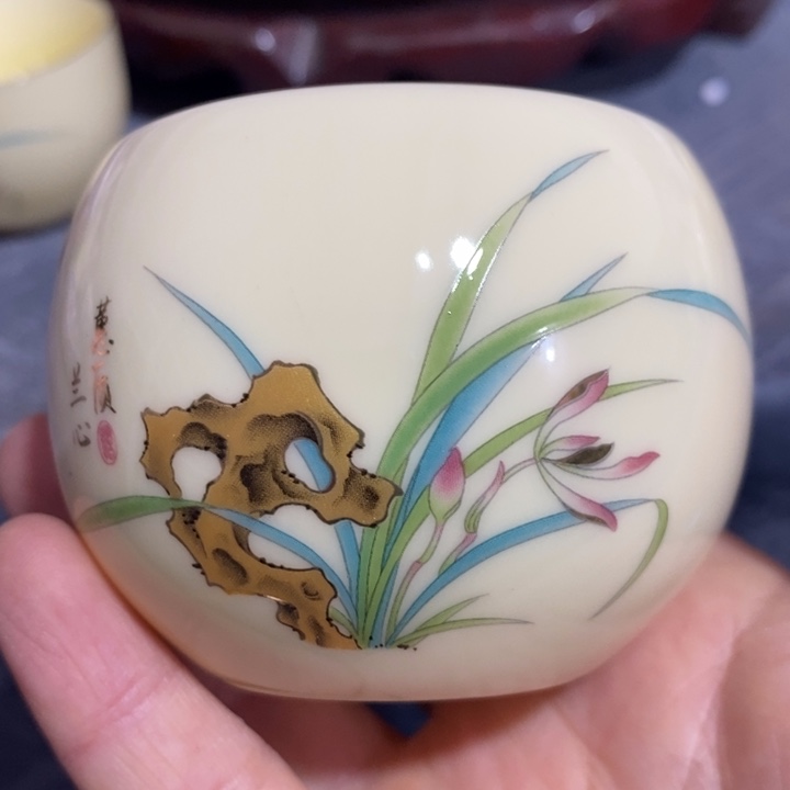 摆件陶黄稀土描金兰花大杯