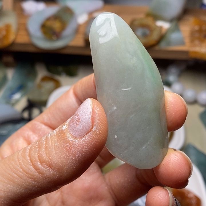 翡翠未镶嵌颈饰天然