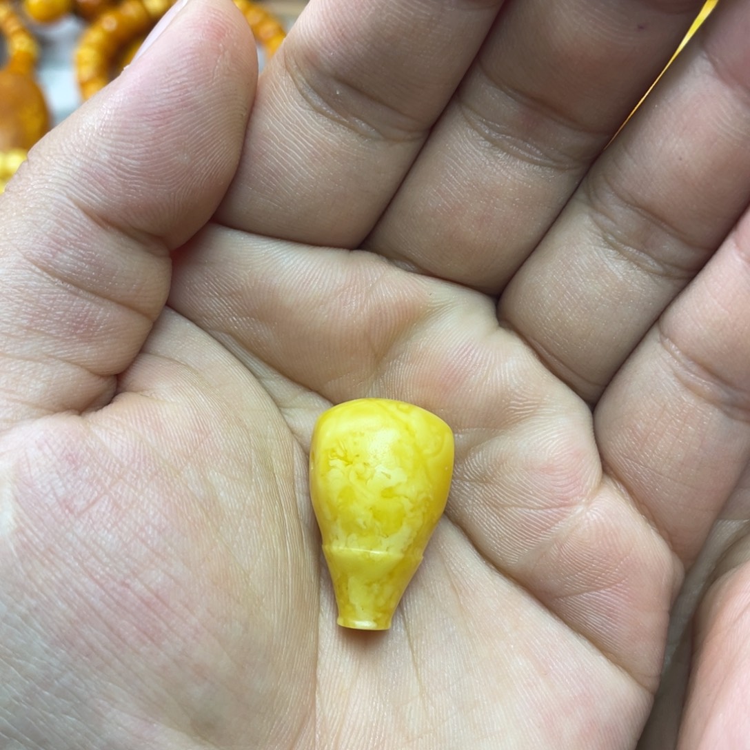 琥珀未镶嵌吊坠(不含链)