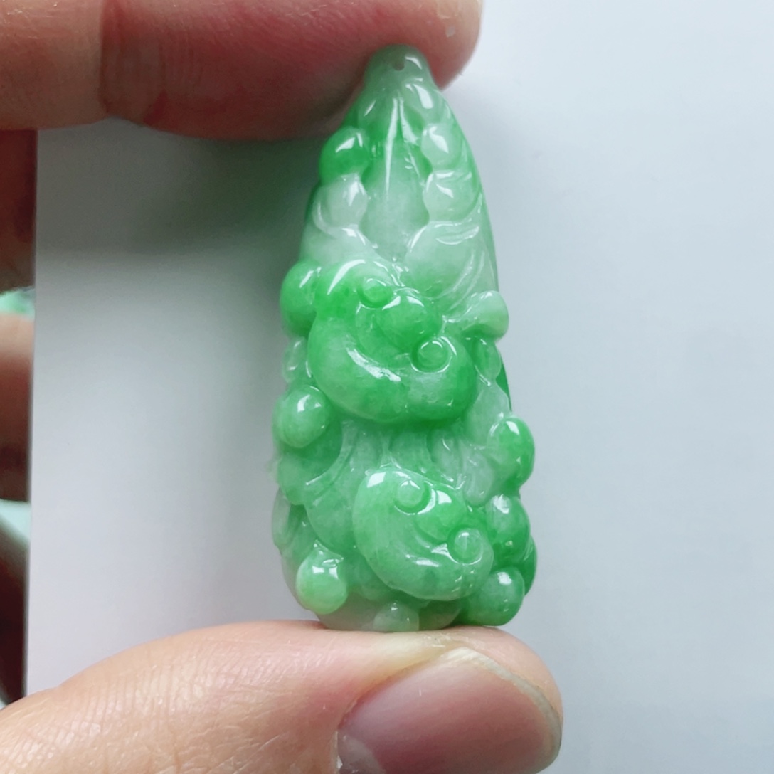 华***茶翡翠未镶嵌吊坠(不含链)