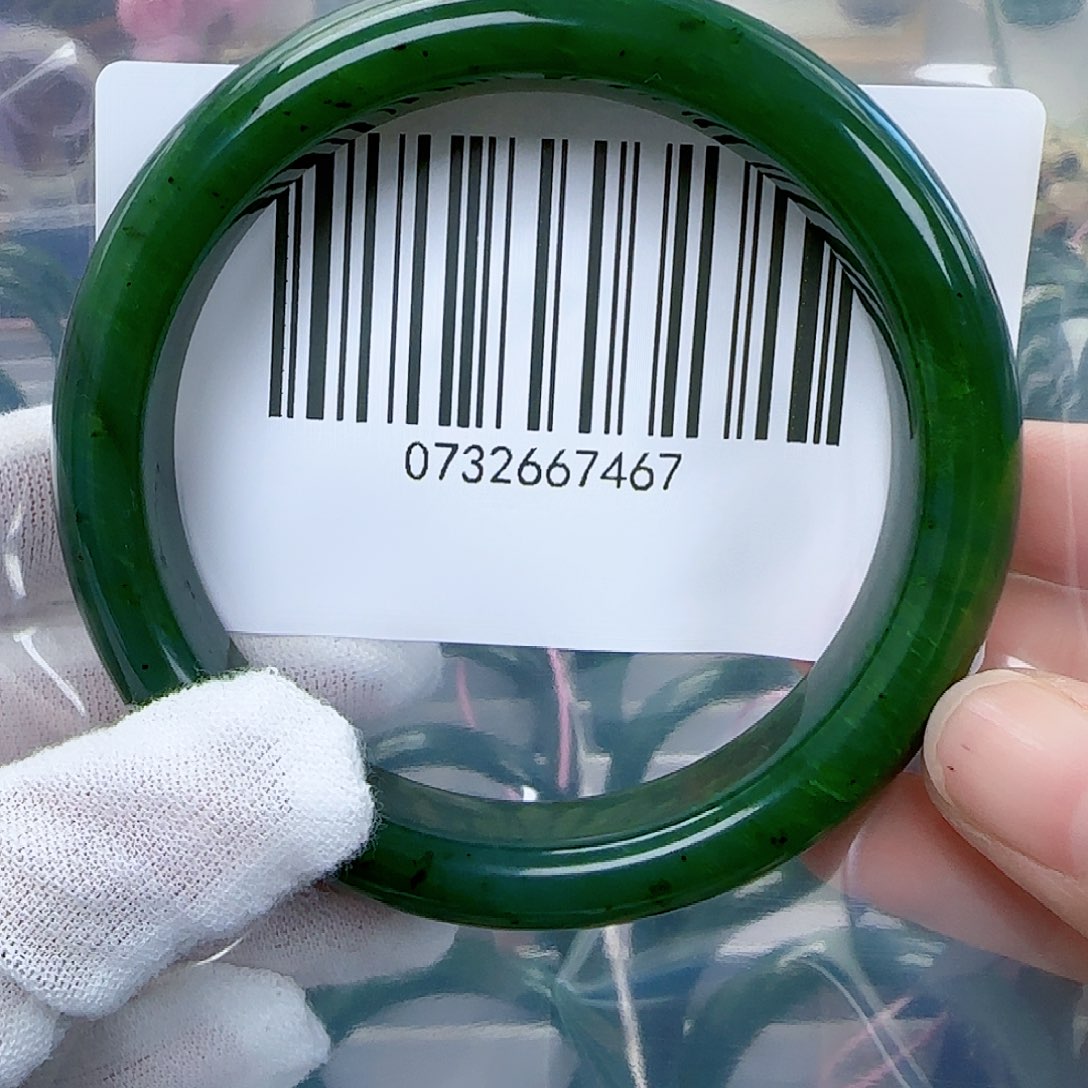 和田玉（碧玉）手镯未镶嵌包容60