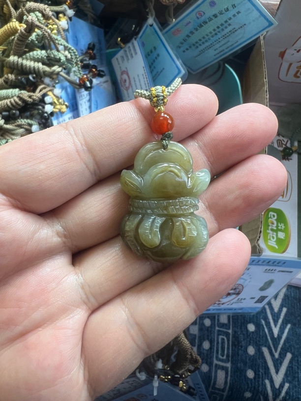 天然和田玉饰品时尚