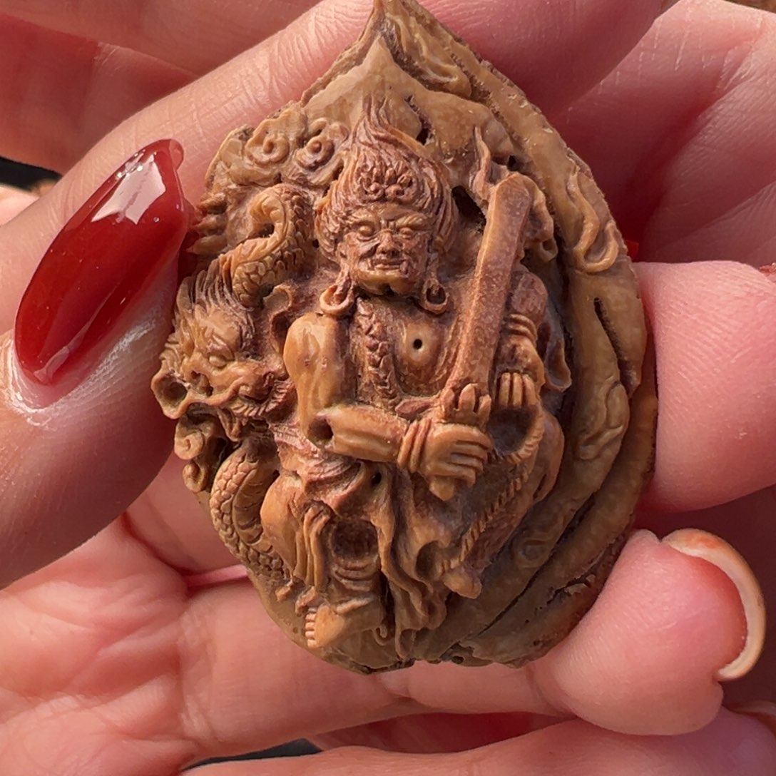 吊坠桃核桃核雕刻不动明王单籽