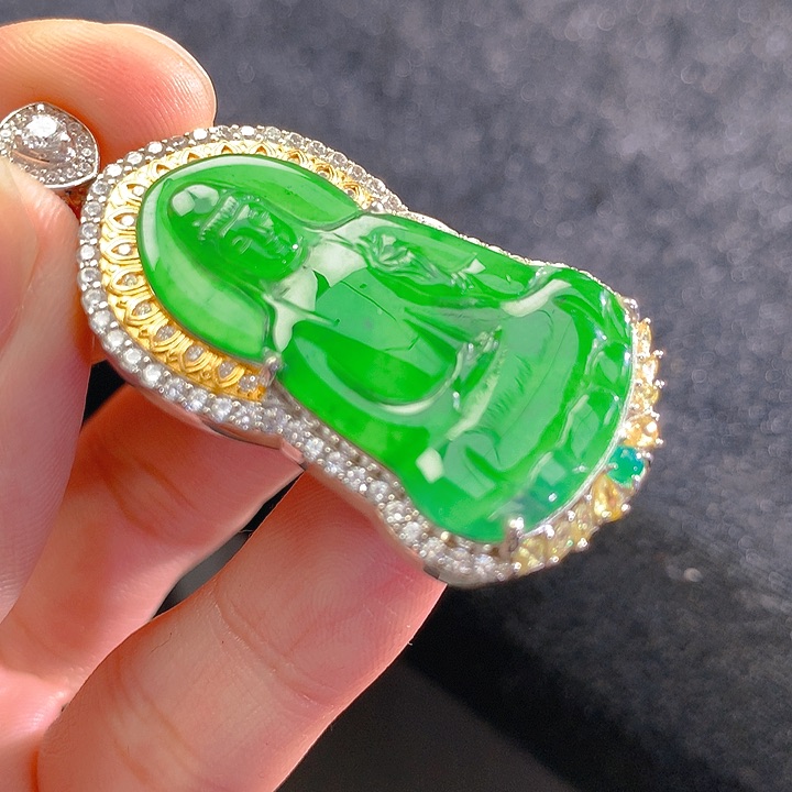 【闪购商品】翡翠颈饰银S925镶嵌翡翠