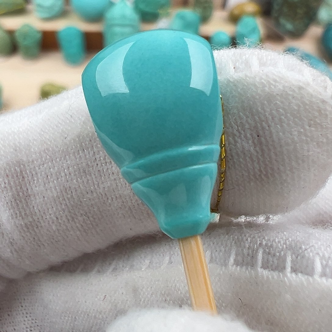 绿松石配饰未镶嵌