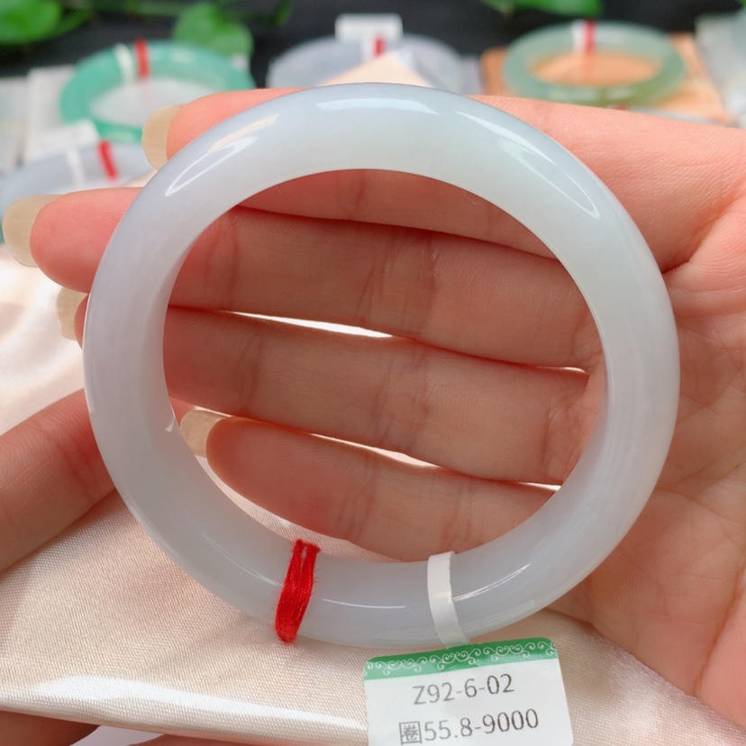 【闪购商品】翡翠手镯未镶嵌天然翡翠手镯