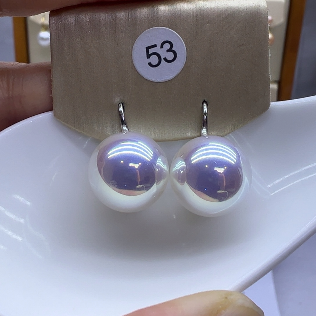 淡水珍珠耳饰未镶嵌