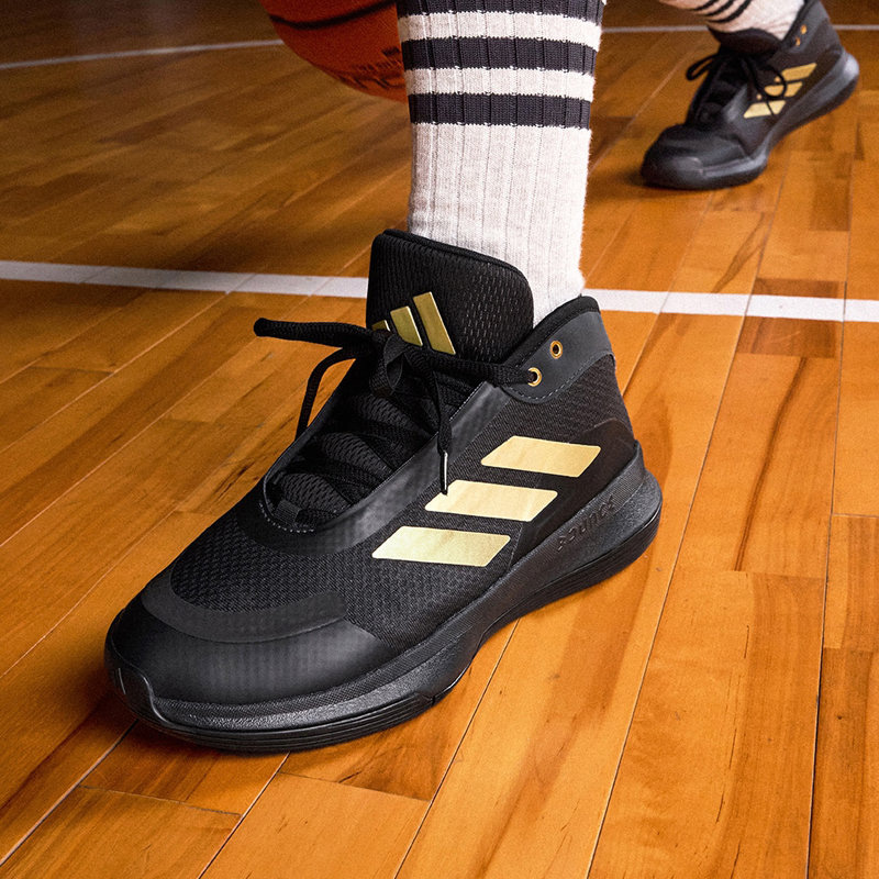 （44码断码处理）Adidas阿迪达斯男女时尚百搭运动舒适休闲鞋IE9278