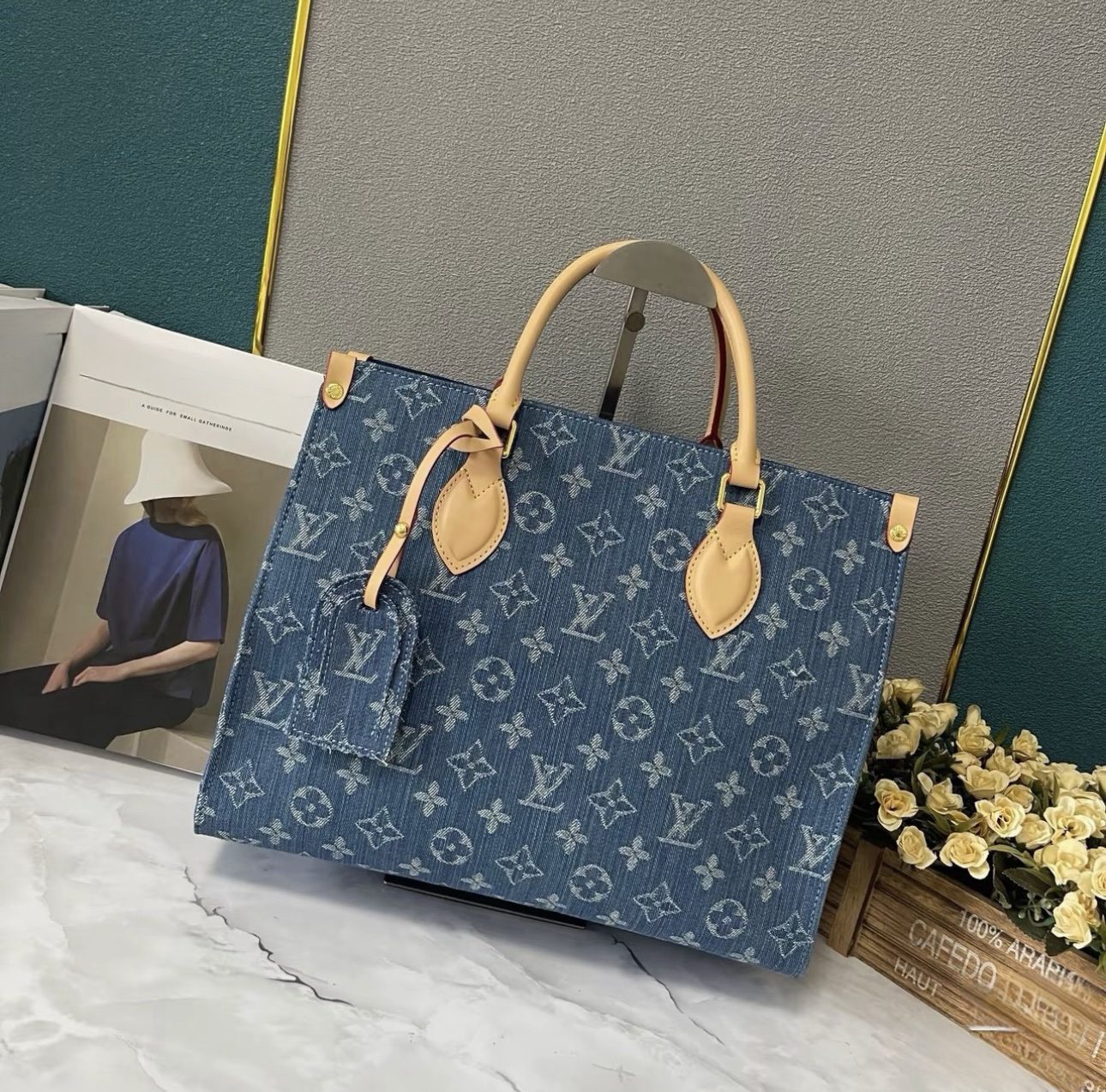 95新 LouisVuitton/路易威登 3225 蓝色丹宁老花on the go水桶包