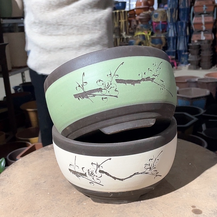 白+绿绿萝小一对花盆