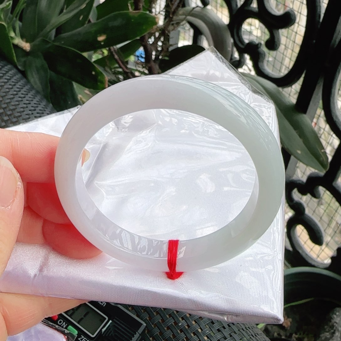 翡翠手镯未镶嵌50.8正圈手镯