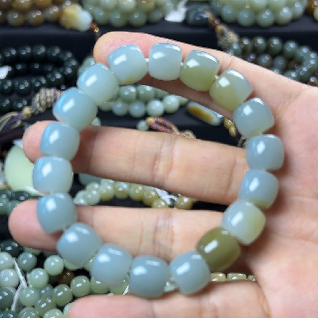 和田玉手链未镶嵌桐**之