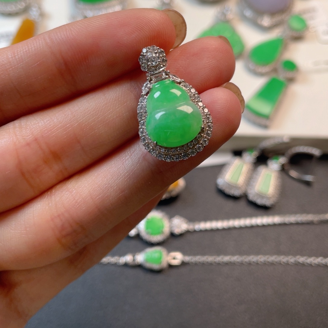 翡翠吊坠(不含链)银S925镶嵌