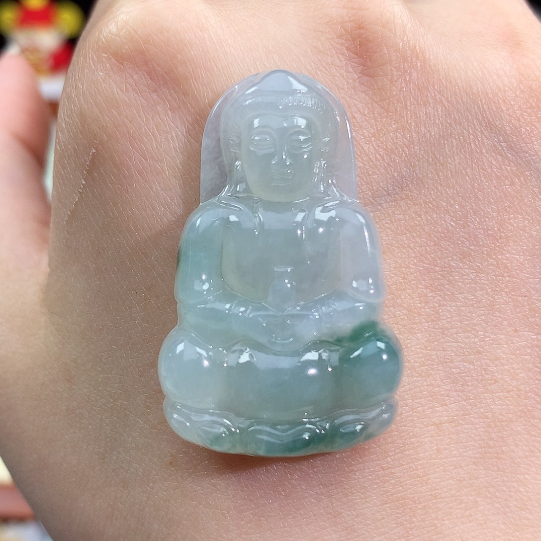翡翠未镶嵌颈饰诗*观音