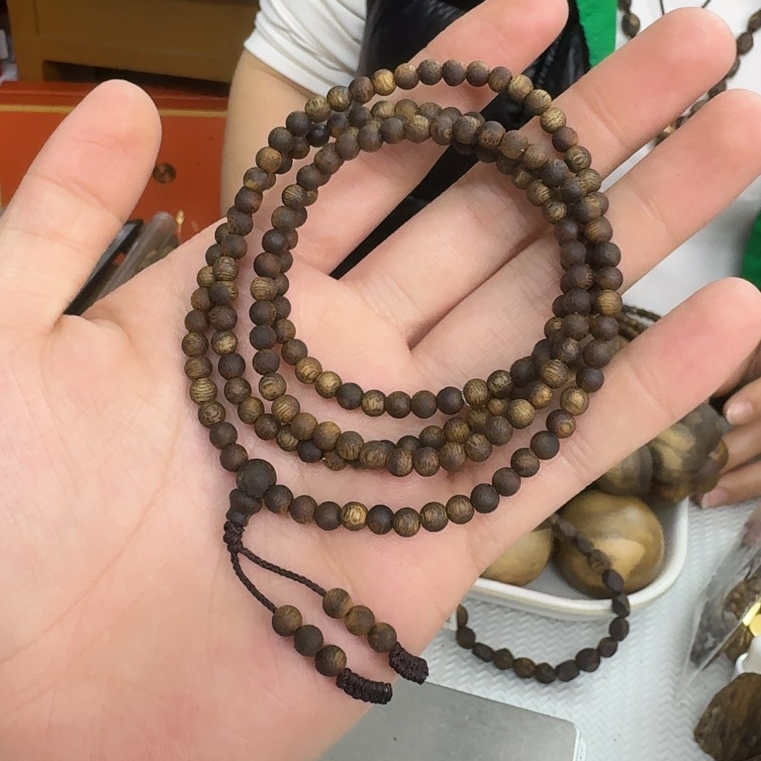 沉香木手串白棋 99 沉多圈 0.4-6 克多样性发一