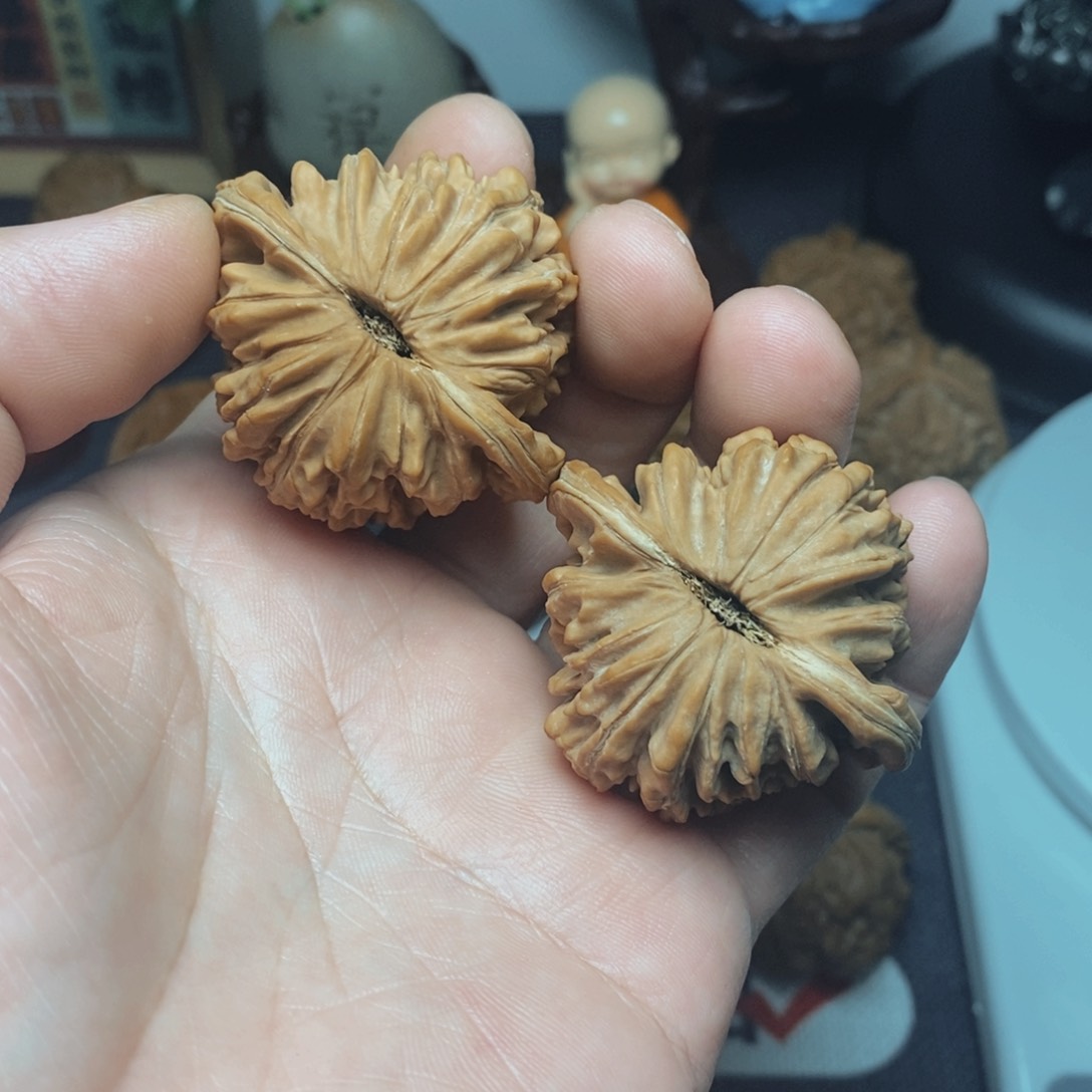 文玩核桃把件四座楼 43.5 128.88