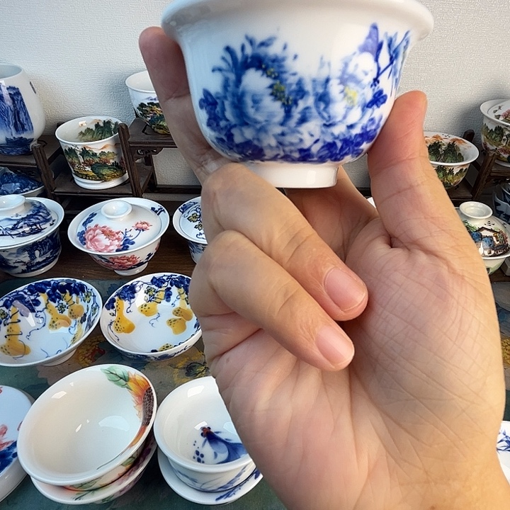 忠意堂釉下彩牡丹