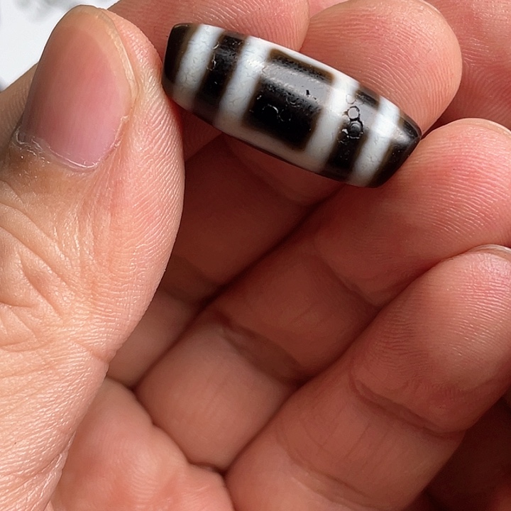 玛瑙/玉髓颈饰合金