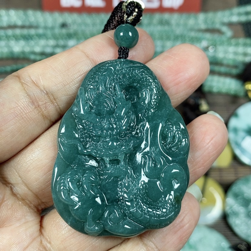 【闪购商品】翡翠颈饰未镶嵌玉吊坠翡翠玉随性龙牌