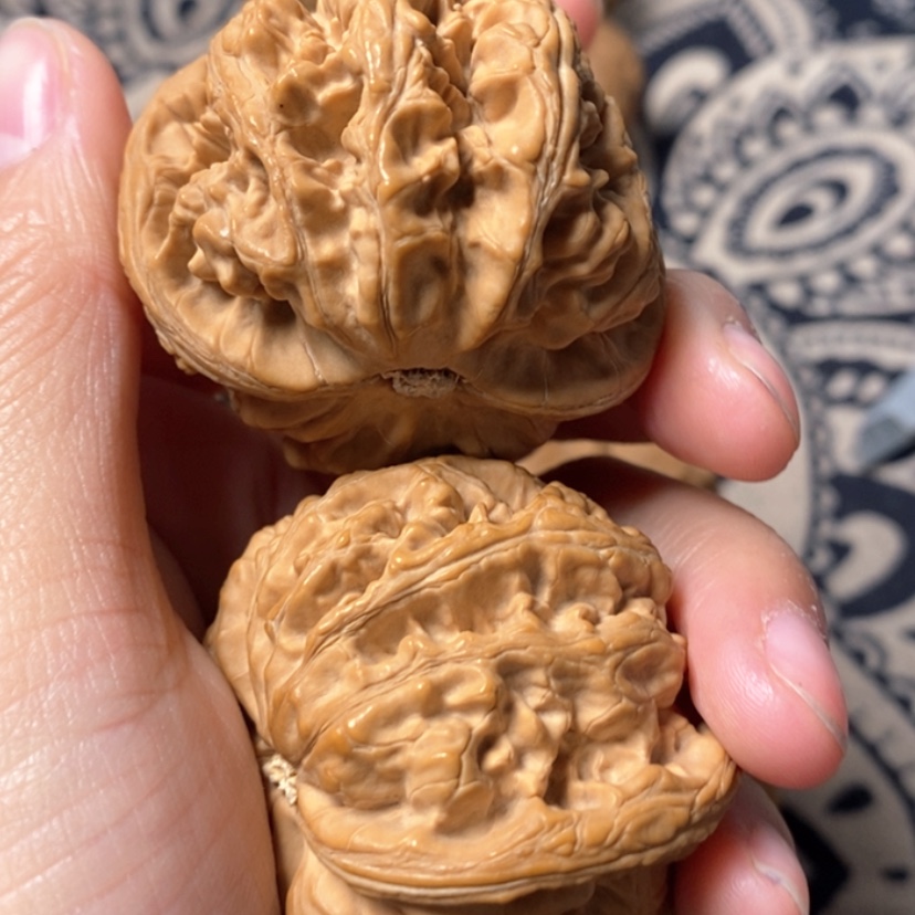 【闪购商品】文玩核桃吊坠海**城静静