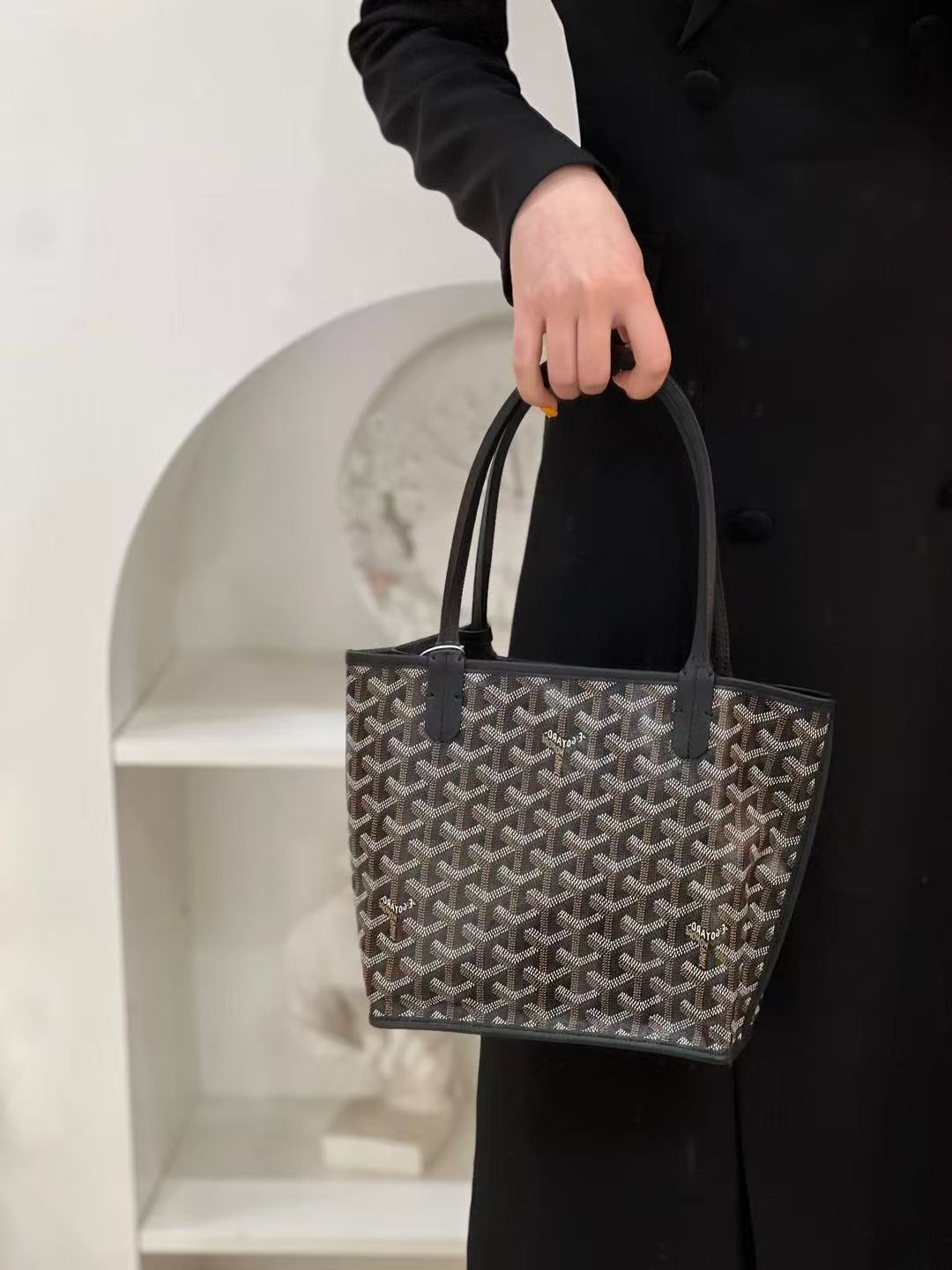 99新 Gaoy/戈雅 戈雅黑色mini tote包/公价无/甄选