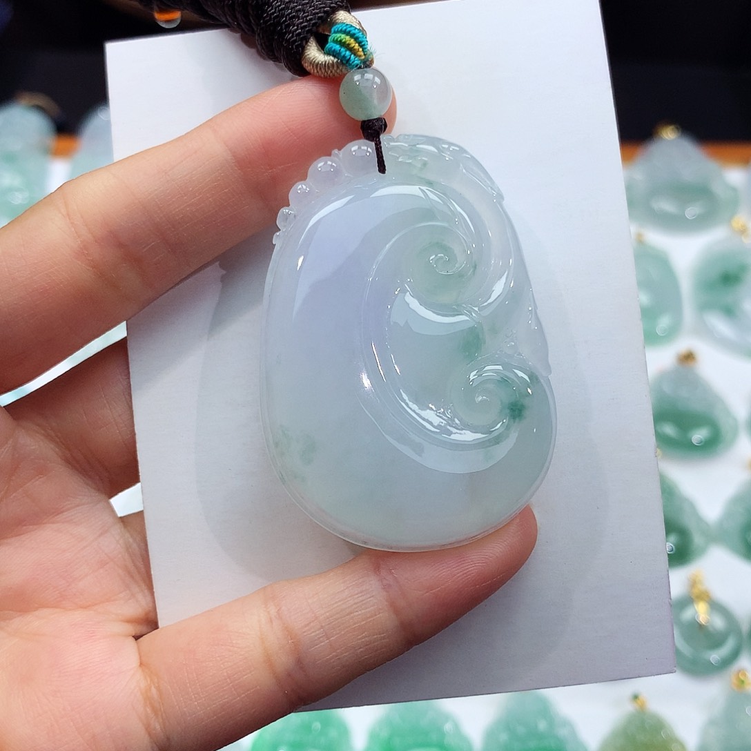 翡翠未镶嵌颈饰翡翠吊坠