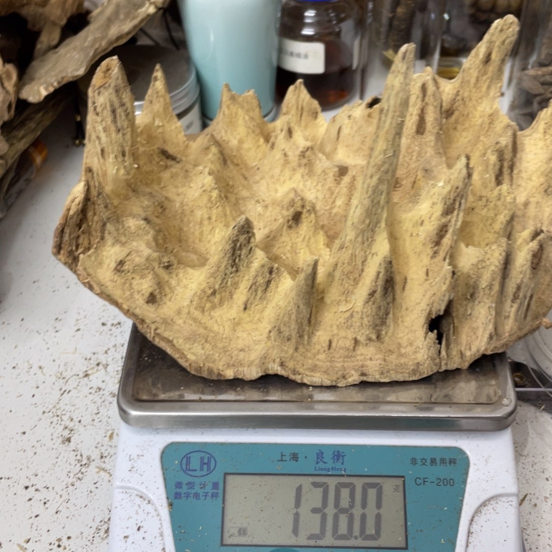 沉香摆件爱**界海南沉香熏香块料138克