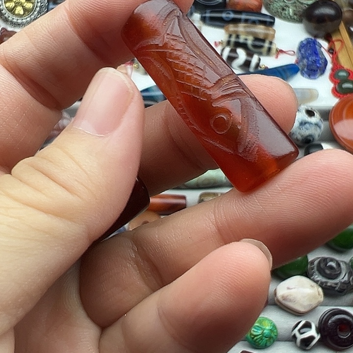 是****玛瑙/玉髓未镶嵌颈饰