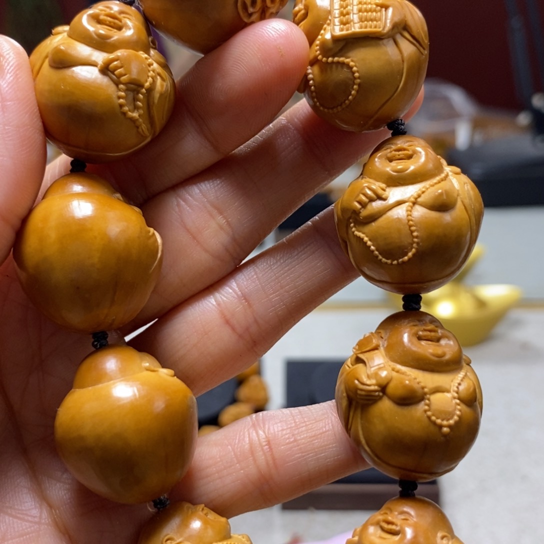 橄榄核吊坠言**一橄榄树