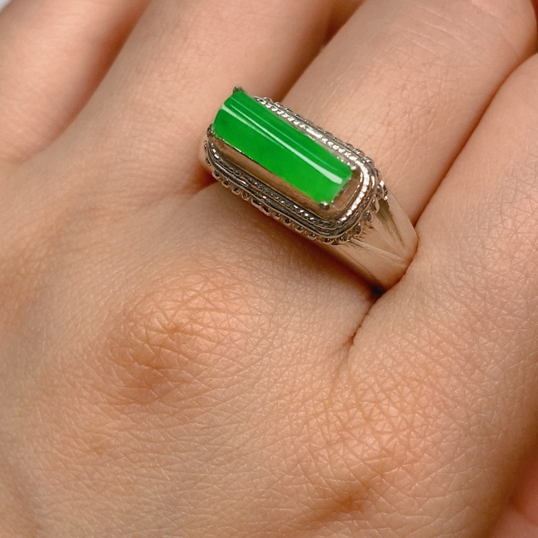 翡翠戒指未镶嵌翡翠