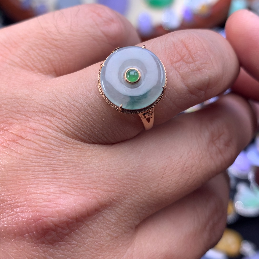 翡翠戒指18K金镶嵌18k金镶嵌