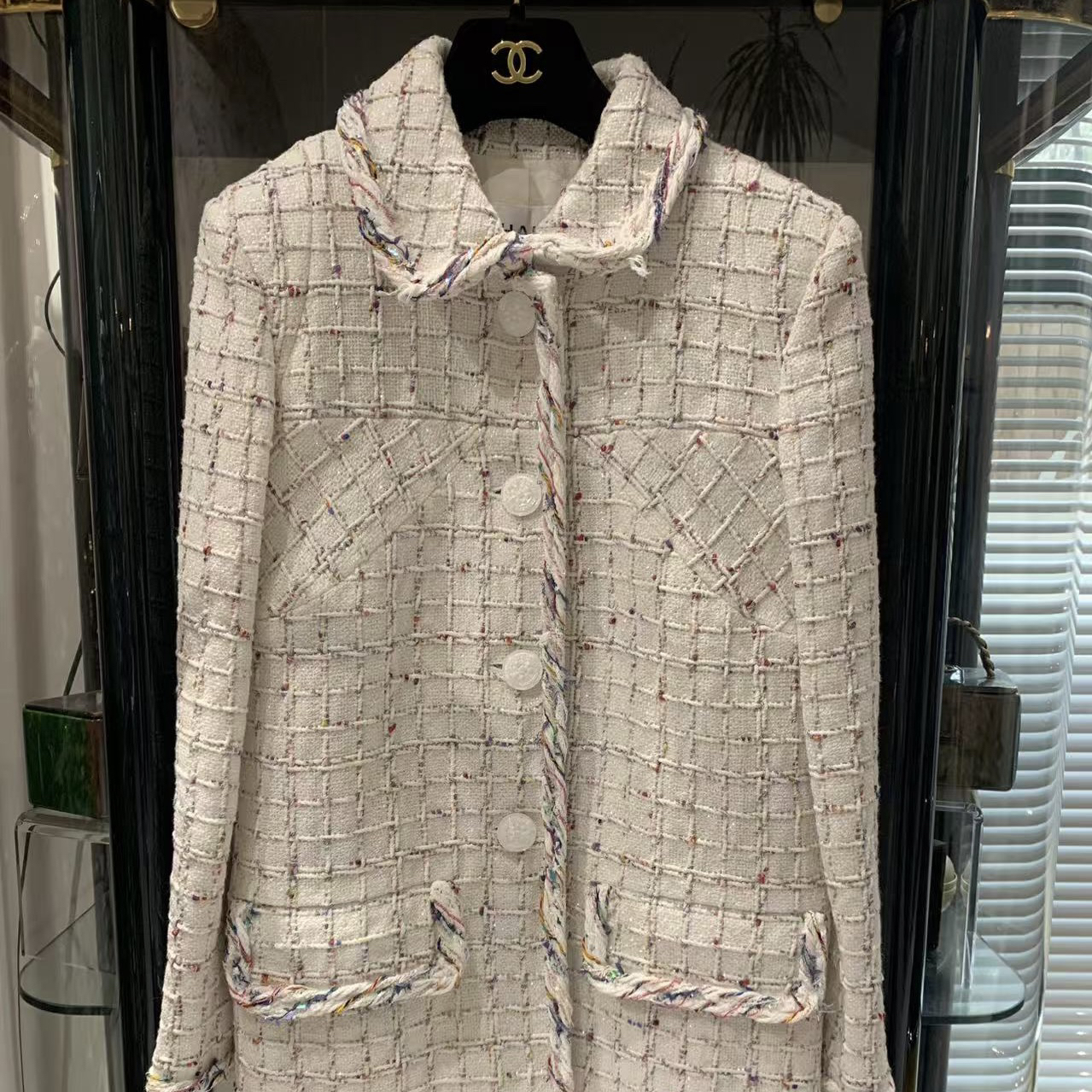 95新 Chanel/香奈儿 18S瀑布系列 白色翻领两口袋外套34码 99新