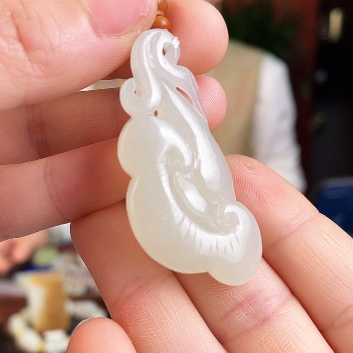 和田玉未镶嵌颈饰定制发货