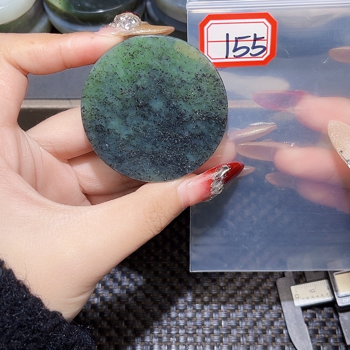 和田玉和田玉边角料随机发未镶嵌