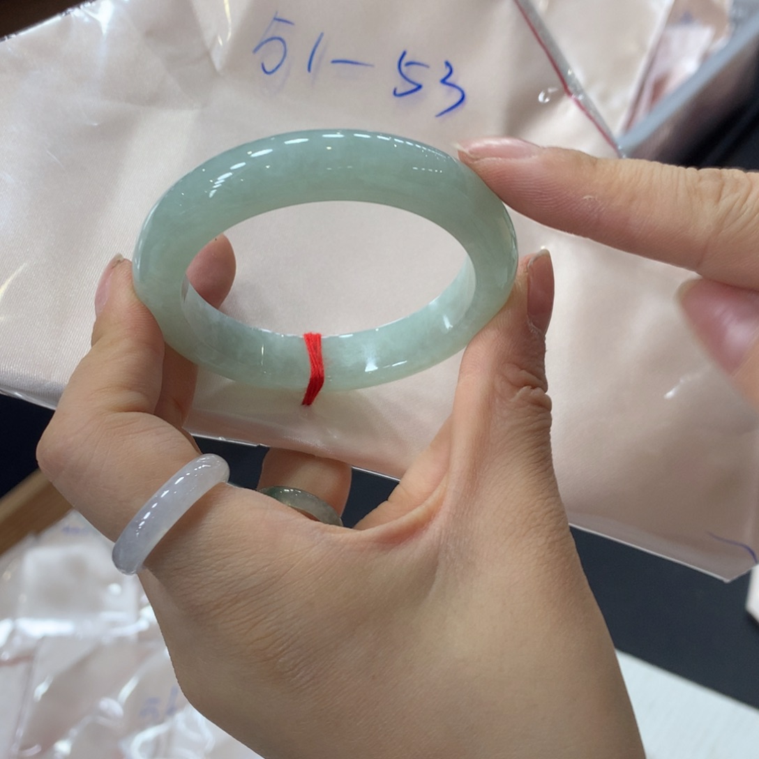 翡翠未镶嵌手镯买断