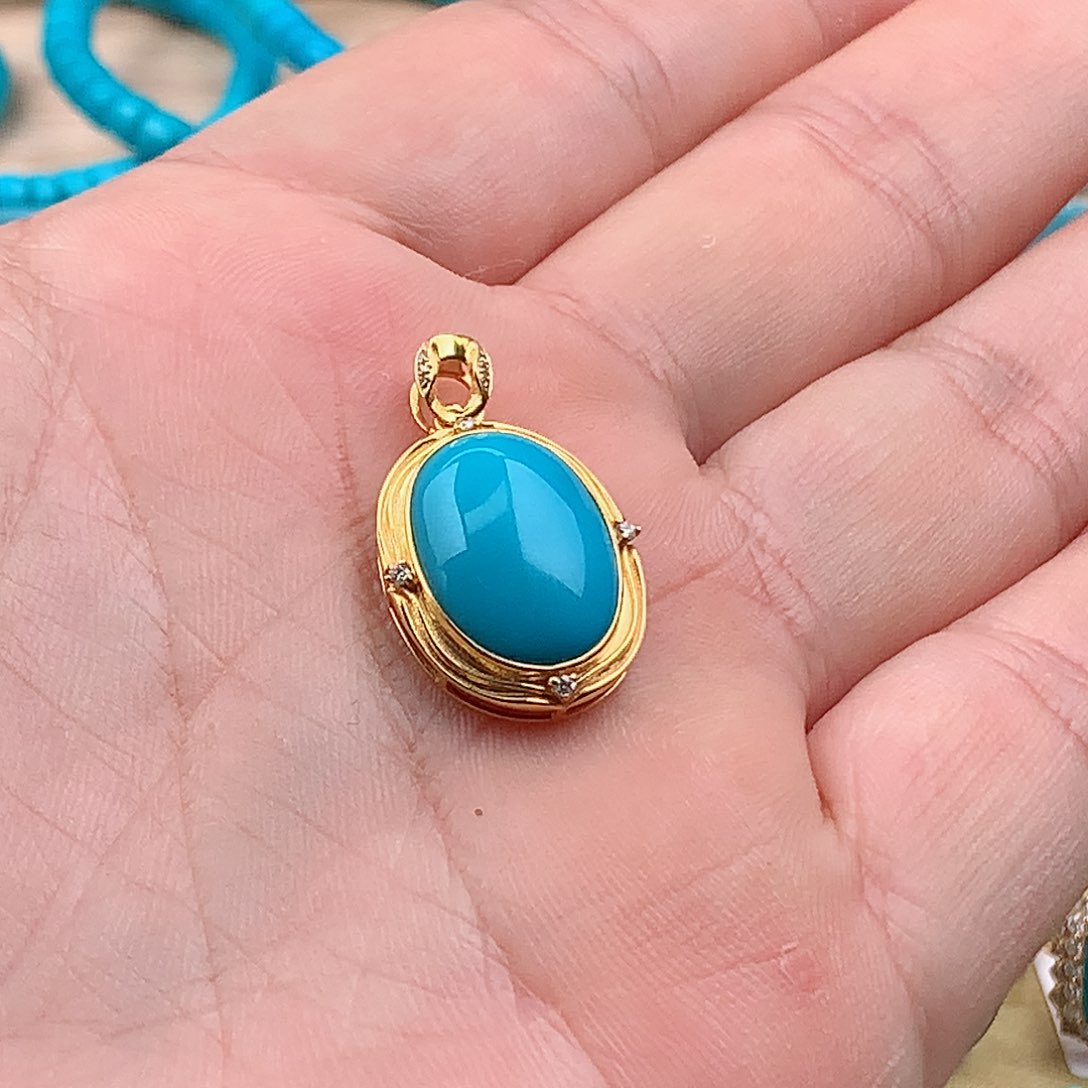 绿松石颈饰18K金镶嵌