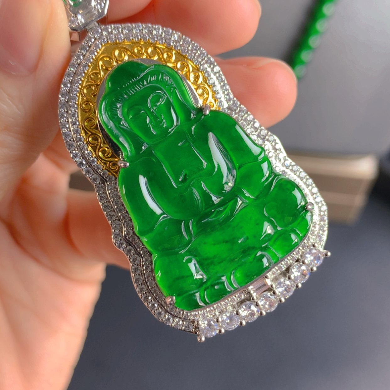 【闪购商品】翡翠颈饰未镶嵌111111111